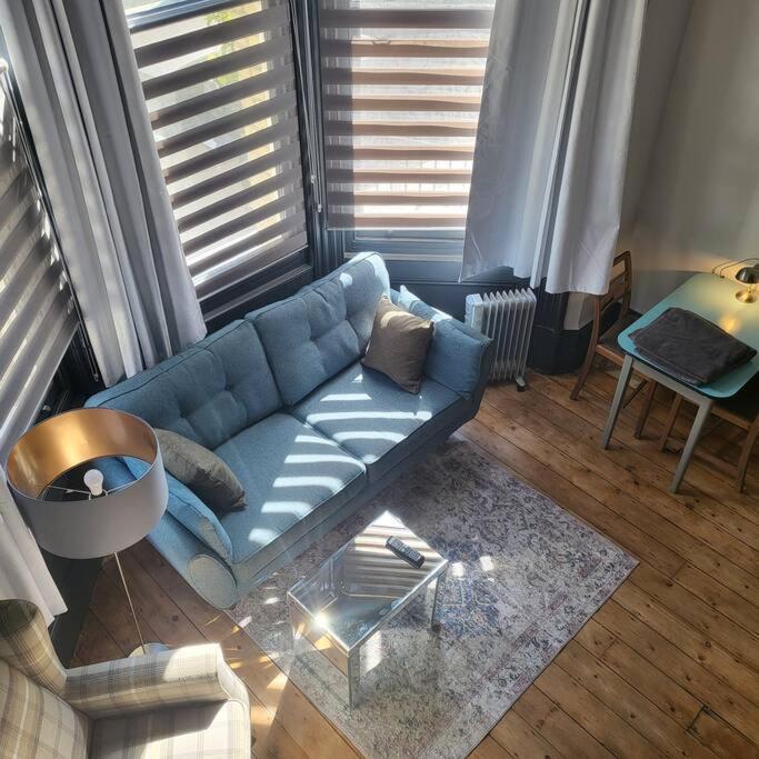 21 Mini Loft Apartment - Great Location - Comfy King Size Bed Brighton Exterior photo